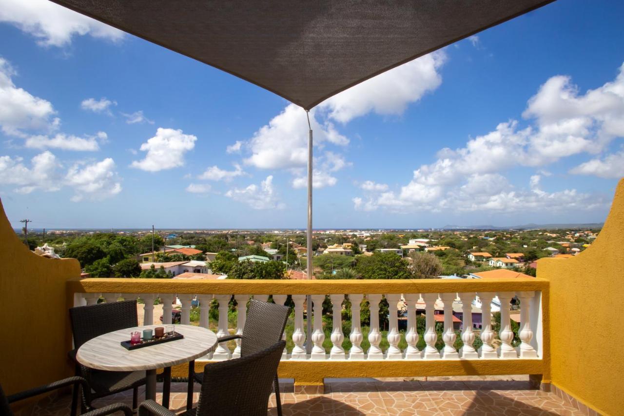 Hillside Resort Bonaire Kralendijk  Exterior photo